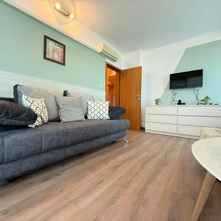 Fresh Hotel 2*